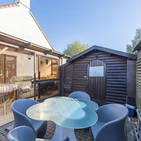 Family With Garden, Cleaning Included * Lombardsijde